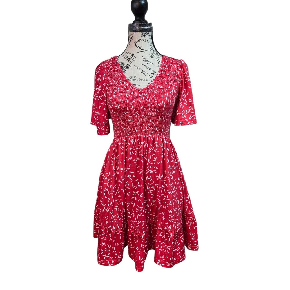 Ueal Red Leaf Print Smocked Mini Dress‎ V-Neck Tiered Ruffle Hem Boho Small